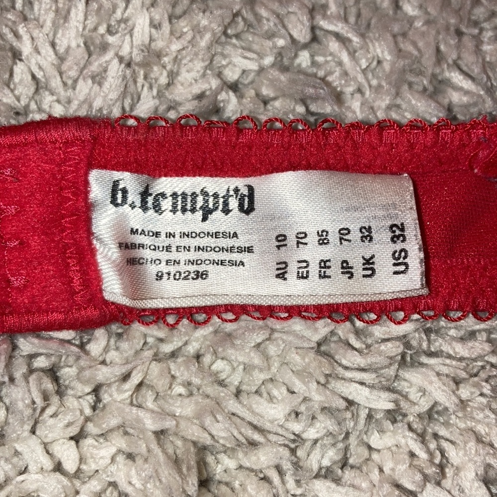 Ruby red floral bralet - Picture 5 of 5